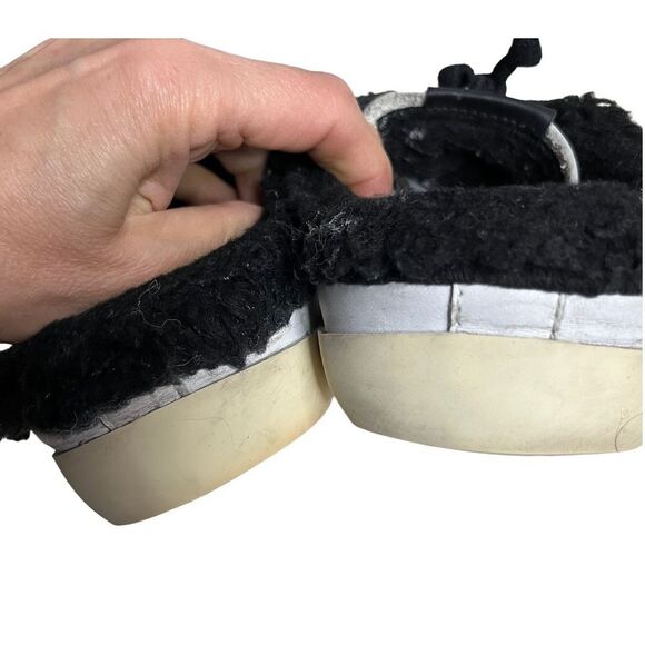KARL LAGERFELD Slip On Sneakers Mules White Black Sherpa Edge Lace Up Size 8.5 - Picture 4 of 8